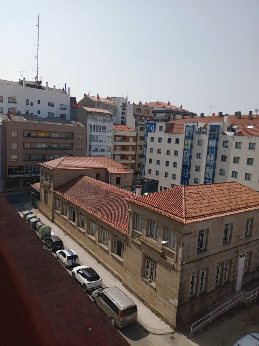 ÁTICO A REFORMAR EN EL CENTRO DE VILAGARCÍA